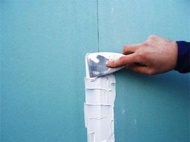 Як кріпити гіпсокартон до стіни без профілів